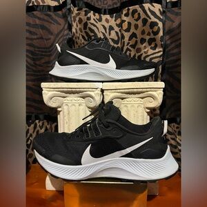 Nike Pegasus Trail 3 Sz 11